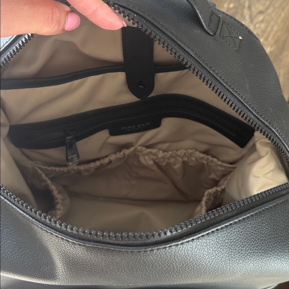 Mina Baie Black Baby Bag Backpack - Picture 3 of 7